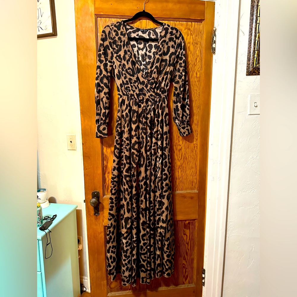 Shein Long Sleeve Leopard Print Dress/ NEVER WORN/ Size 7